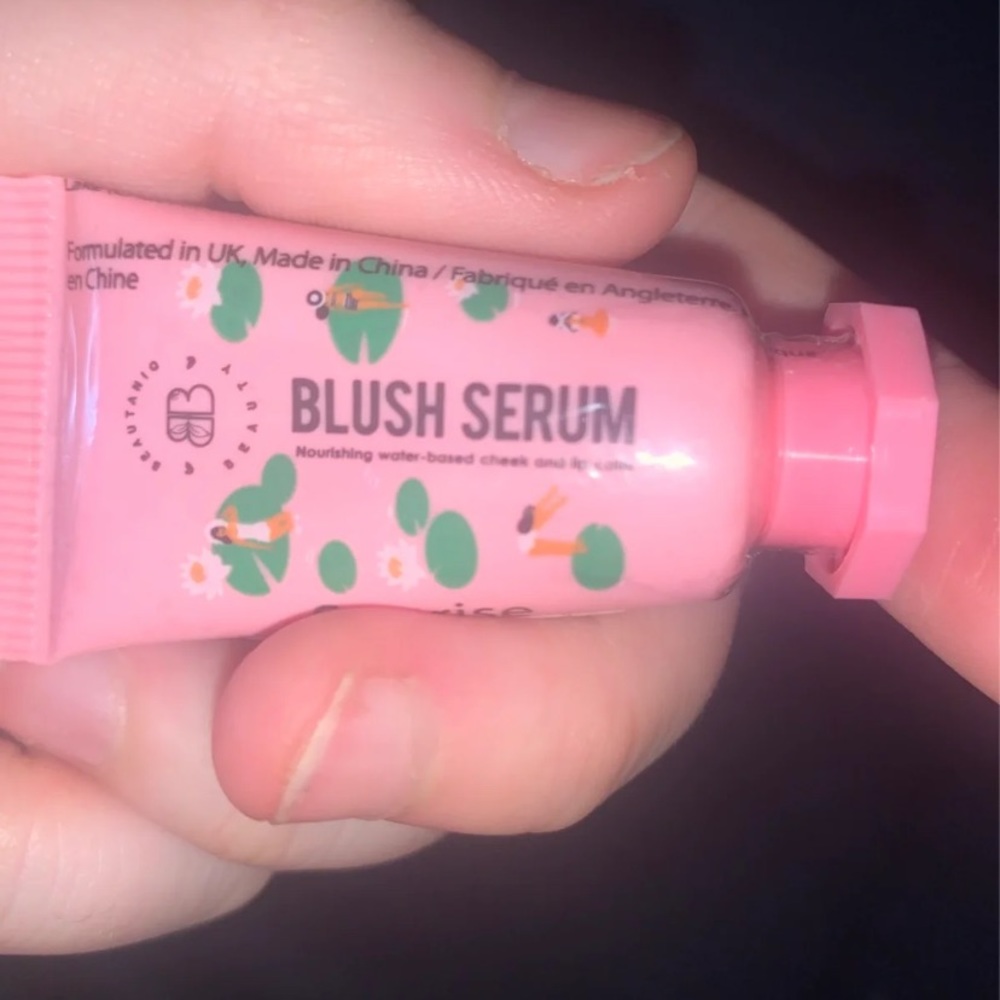 NWT Sunrise Blush Serum‎